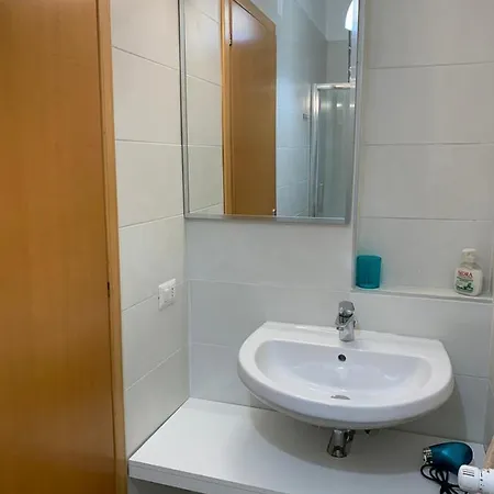 Tre Al Centro Di Неаполь