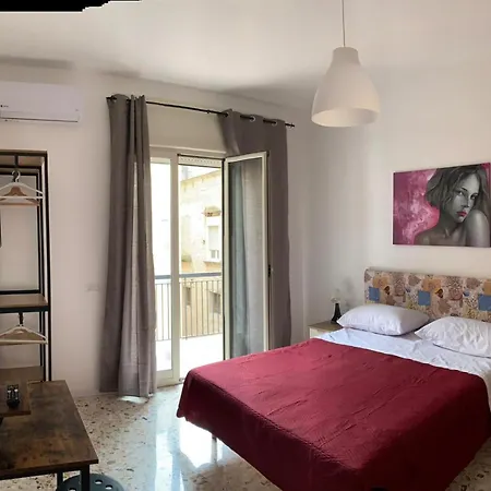 Гостевой дом Tre Al Centro Di Неаполь