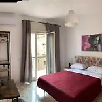 Affittacamere Tre Al Centro Di Napoli